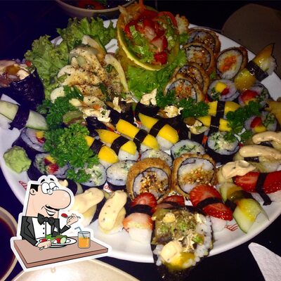 Platos en Mestre Kami