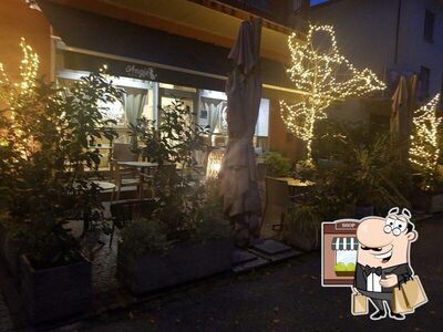 Guarda gli esterni di Bar Angiecafè