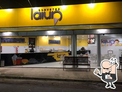 Veja imagens do interior do Sorvetes Laiun