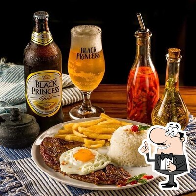 Você pode desfrutar de uma bebida do menu