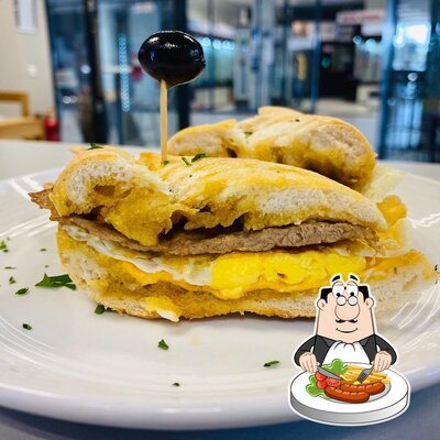 Comida em Restaurante Barriga Cheia