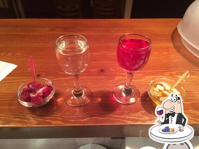 Приятно насладиться бокалом вина в "Пиворама"