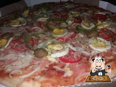 Escolha diferentes variedades de pizza