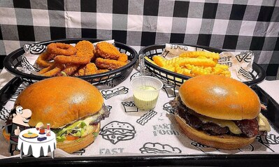 Bistrô 460 serve uma escolha de opções para os amantes dos hambúrgueres