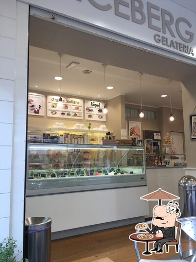 Curiosa tra gli esterni di Gelati Cortese