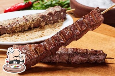 Platos en Companhia do Espeto