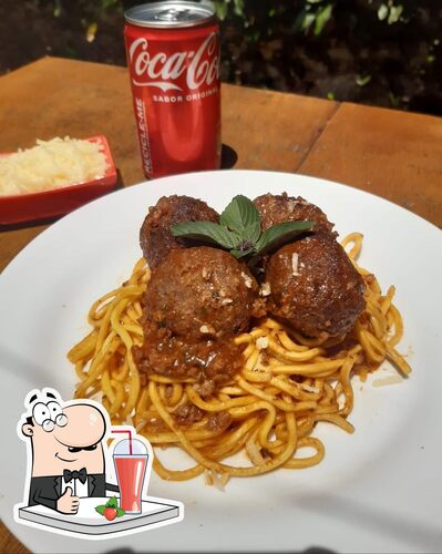 Desfrute de uma bebida no Asianbox Yakisoba