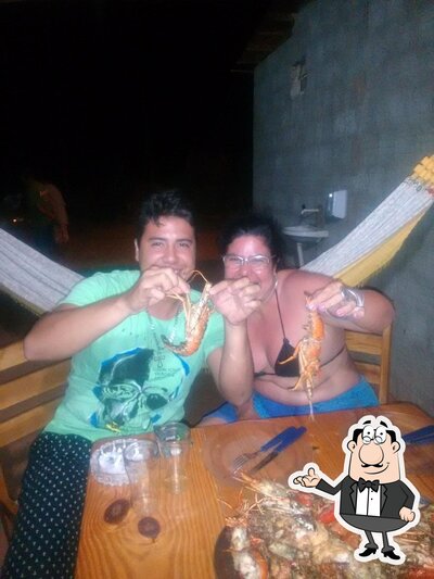 O interior do Restaurante garfo com letras