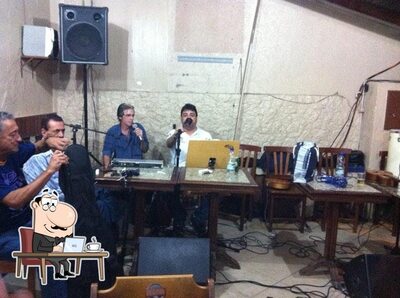 Veja imagens do interior do Papo Quente