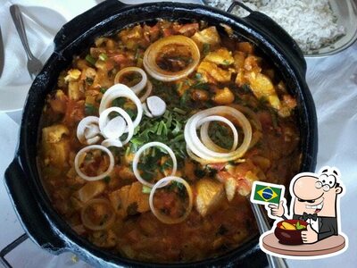 Comida em Restaurante Mocambo