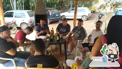 a área exterior é uma característica importante do Mogico's Bar