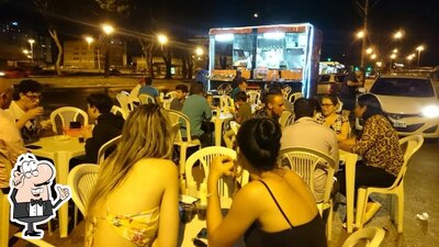 Veja imagens do interior do Manoo's Fast Food