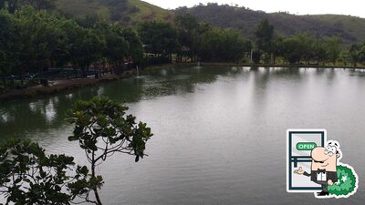 a área exterior é uma característica importante do Restaurante Pesque e Pague Tabuinha