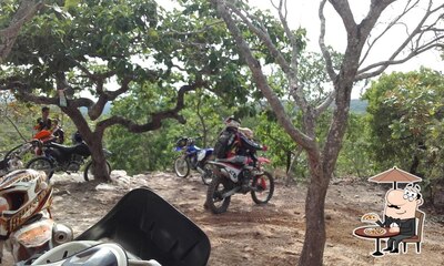 a parte exterior é uma característica importante do Bar Do Natal