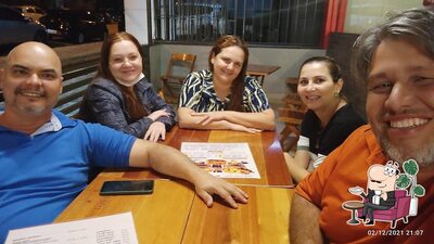 O interior do Frycken - Frango Frito no Balde