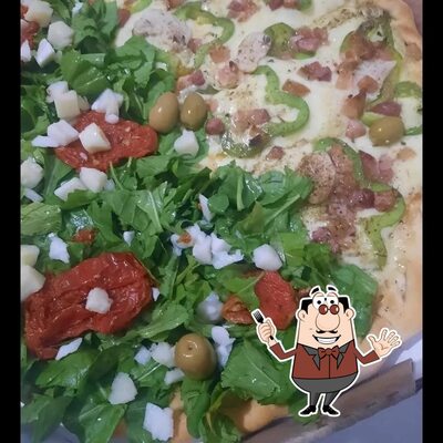 Comida em PIZZAS DA CRIS