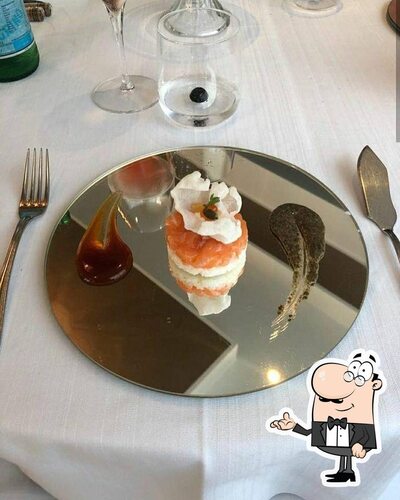 Siediti a un tavolo di Arca