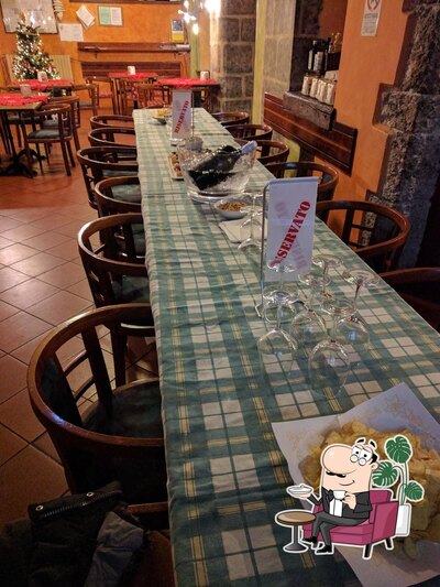 Siediti a un tavolo di Old Mill Pub