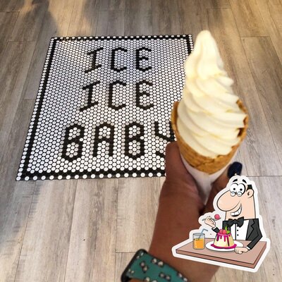 N'oubliez pas d'essayer un dessert à Yelo'd Ice Cream & Bake Shoppe