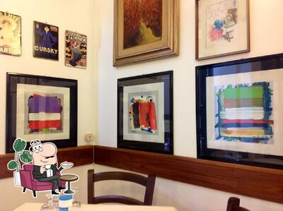 Dai un'occhiata agli interni di BAR Trieste