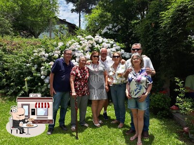 Veja imagens do exterior do Empório Loanda