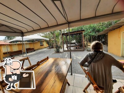 Desfrute da vista da área externa do Bar do Italiano