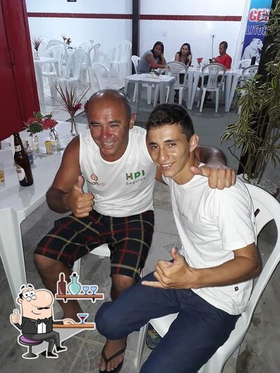 O interior do Thacafe Lanches