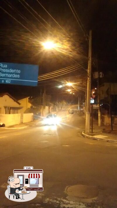 O exterior do Snooker Bar Tonhão