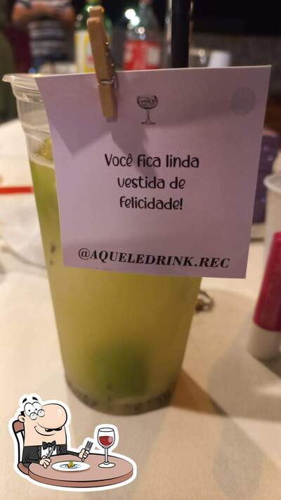 Platos en Aquele Drink