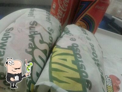 Desfrute de uma bebida no Subway