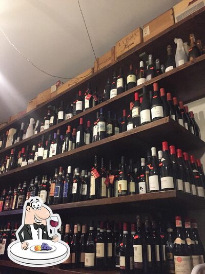 Dégustez un verre de vin à la fin de votre chargée journée