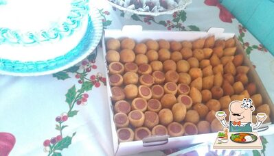 Platos en Eli doces e salgados