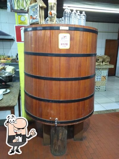 Veja imagens do interior do Restaurante e Lanchonete Linguica no Pão Bom Jesus