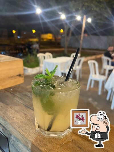 Veja imagens do interior do Aquele Drink