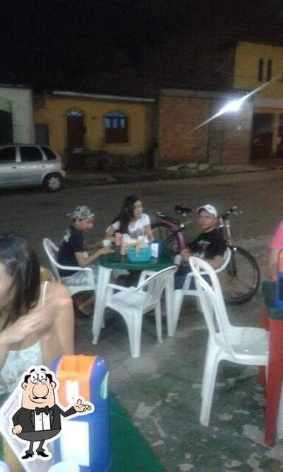 Veja imagens do interior do Lanche da Morena