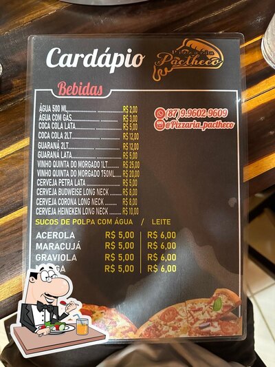 Comida em Pizzaria Pactheco
