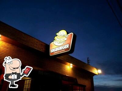 Descubra a parte externa do BigBurger