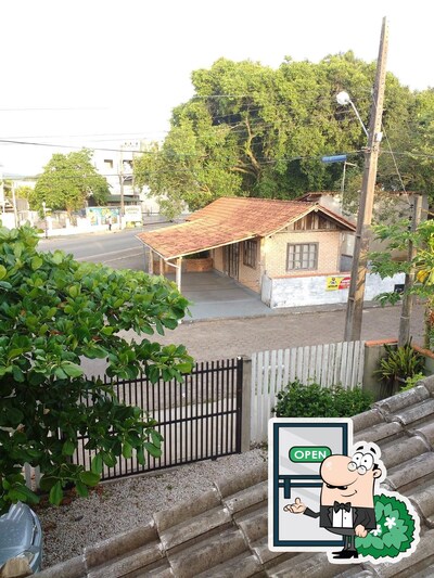 Veja imagens do exterior do Assadão Penha