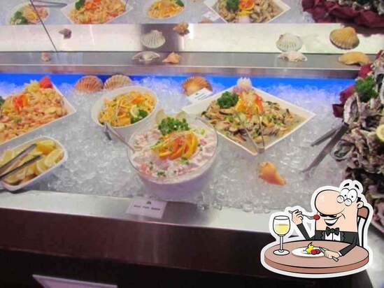 Oak Tree Restaurant - Restaurant menu, prices and reviews